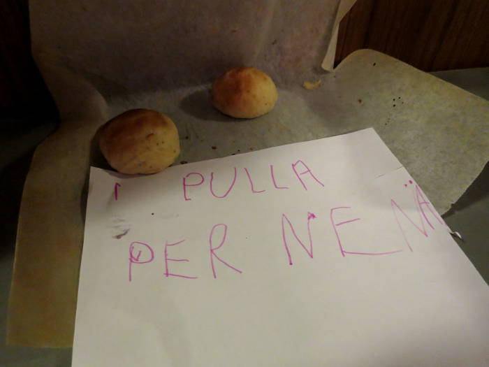 Yksi pulla per nenä